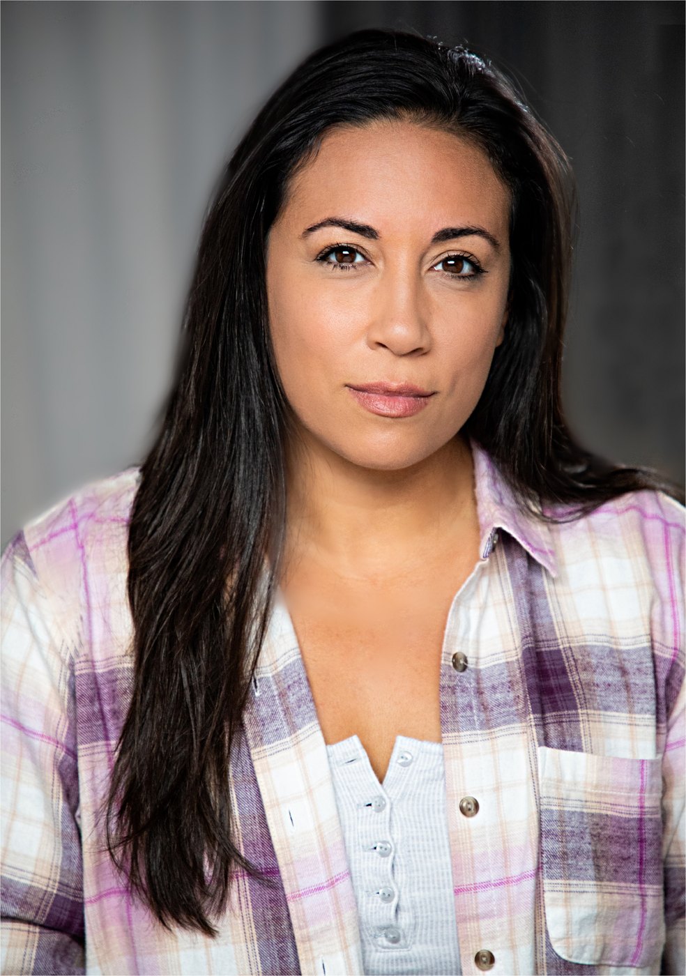 Miranda Roldán, theatrical headshot